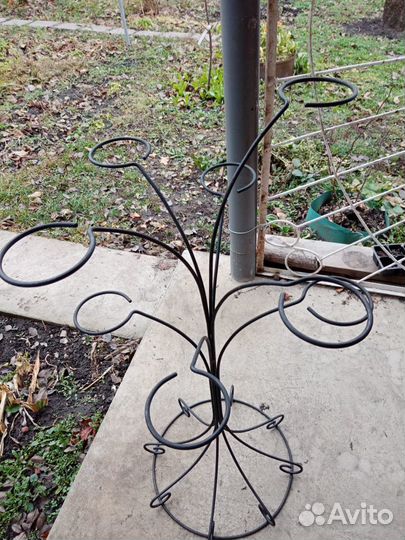 Подставки для цветов вазон