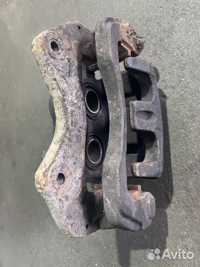 Суппорт montero sport 1