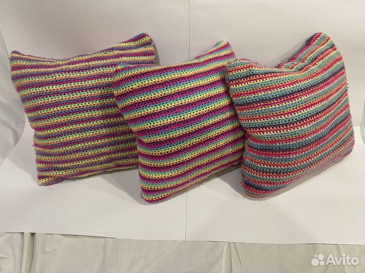 Подушки вязанные