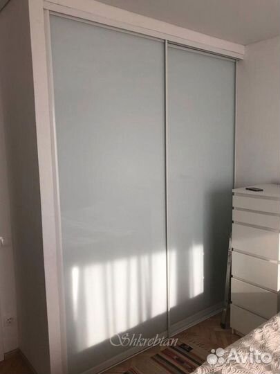 Шкаф купе распашной на заказ от фабрики