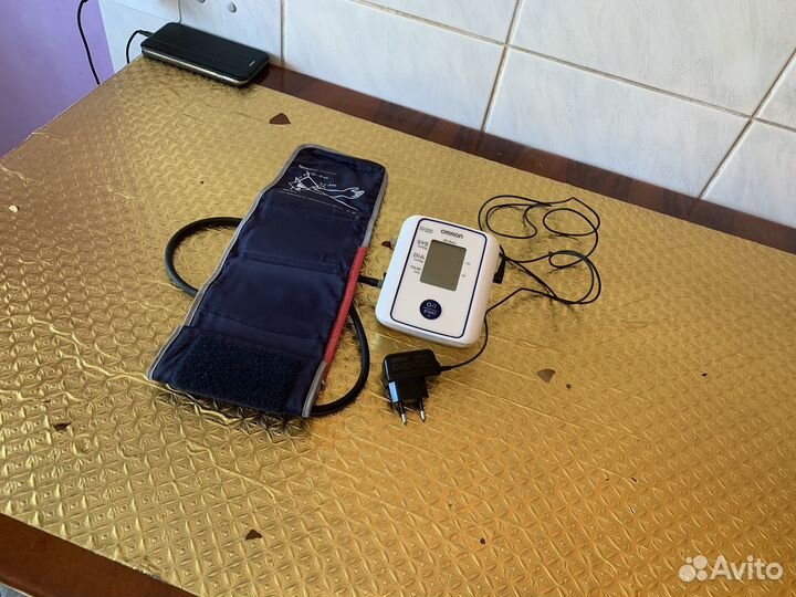 Тонометр автоматический omron Япония