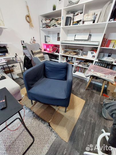 Синее кресло икеа экере в съемном чехле