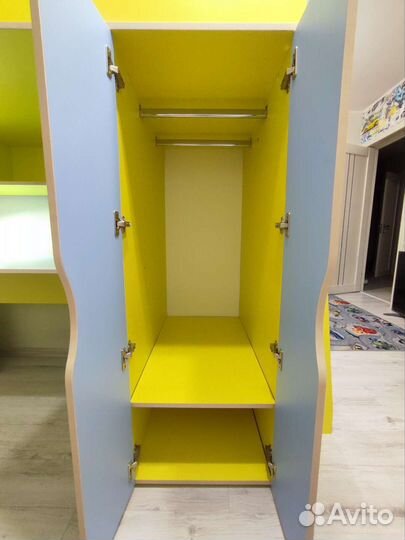 Двухъярусная кровать чердак