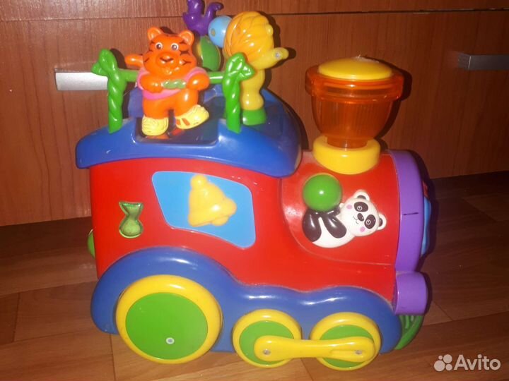 Паровозик музыкальный