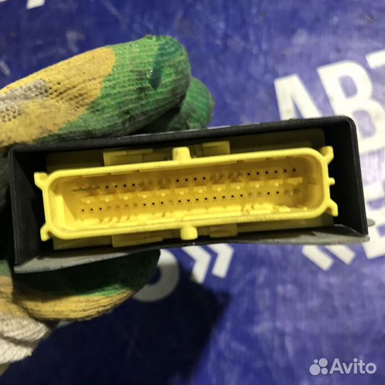Блок управления airbag Volkswagen Transporter T5