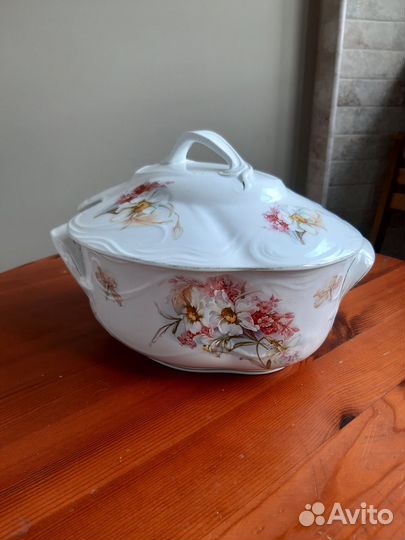 Супница Товарищества М.С. Кузнецова