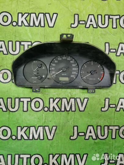 Панель приборов Mazda 626
