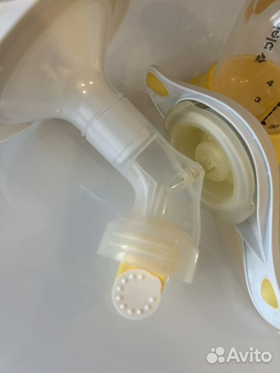 Молокоотсос medela ручной