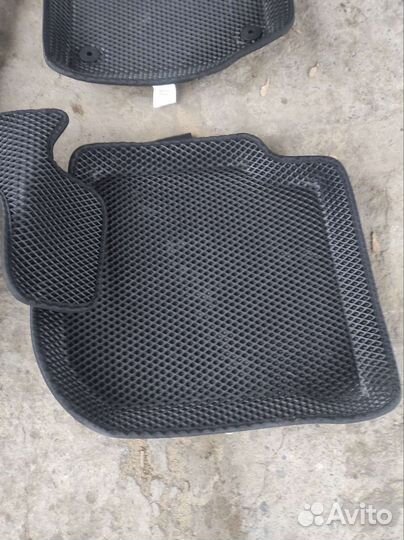 Автомобильные коврики eva