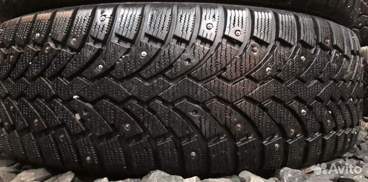 Formula Ice 215/70 R16