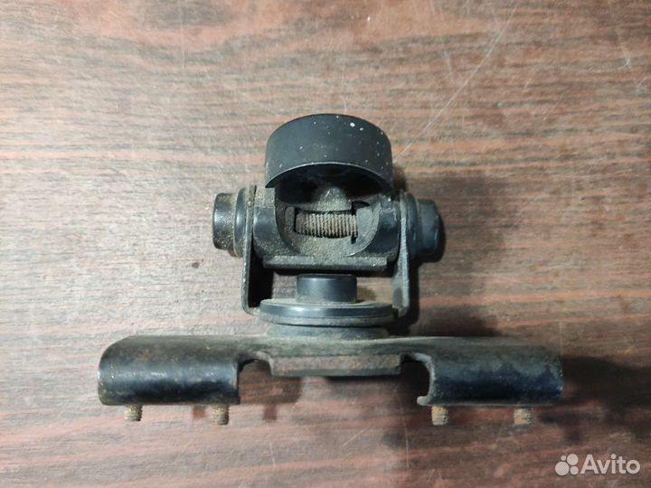 Кронштейн для антенны Си-Би