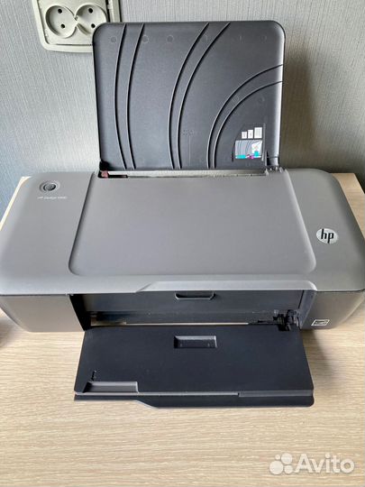 Принтер цветной струйный HP DeskJet 1000 - J110a