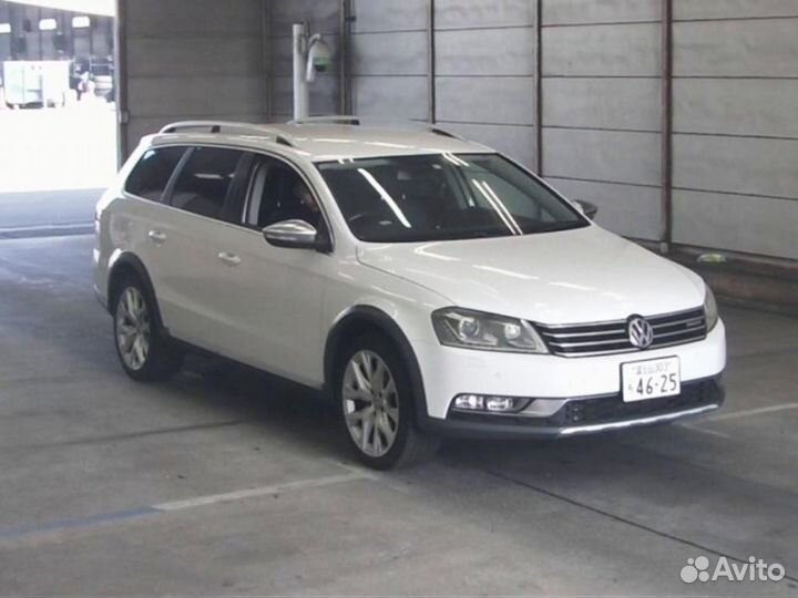 В разборе Volkswagen Passat (B7) 2013г. «Alltrack»