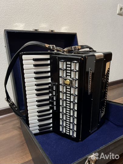 Аккордеон weltmeister serino