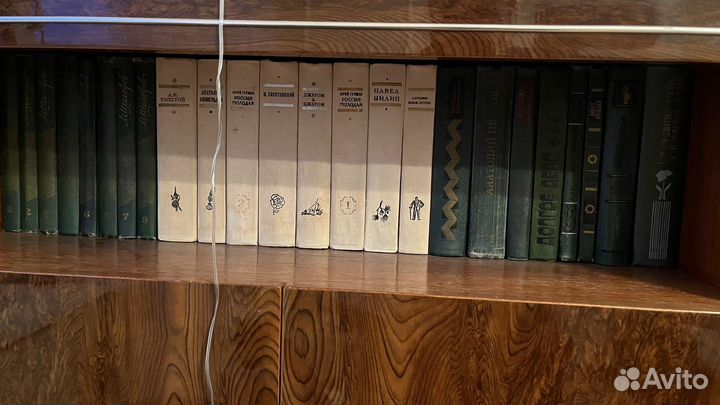 Продам книги оптом около 100 шт