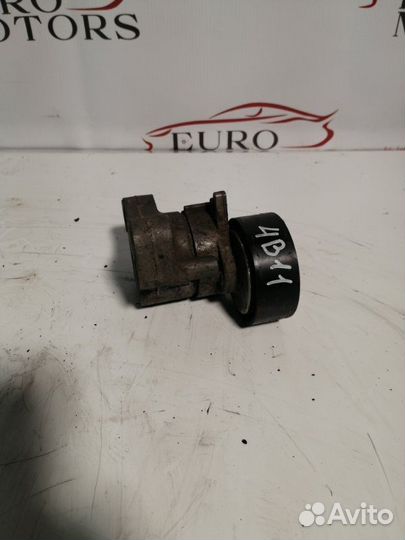 Ролик натяжной навесного оборудования