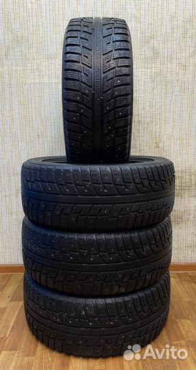 Kumho I'Zen KW22 235/50 R18