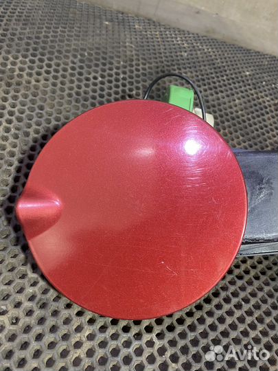 Лючок топливного бака Jeep Liberty KJ 2.8D Либерти