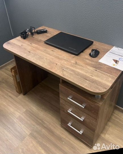 Стол письменный/Стол компьютерный