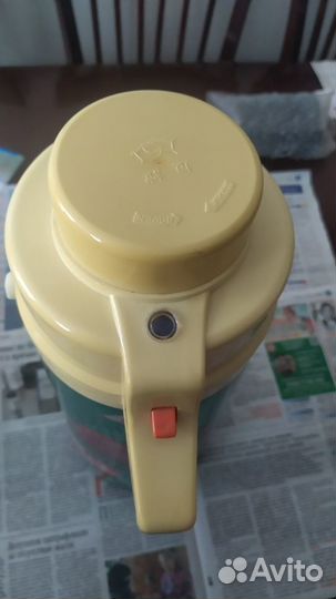 Термос с помпой