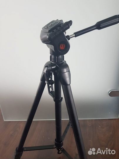 Штатив для фотоаппарата