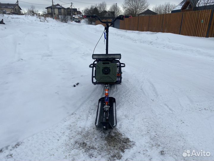 Мотоснегокат