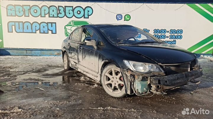 Накладка стекла заднего правого Honda Civic 4D 729