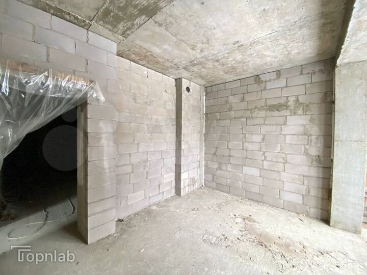 2-к. квартира, 70 м², 2/9 эт.