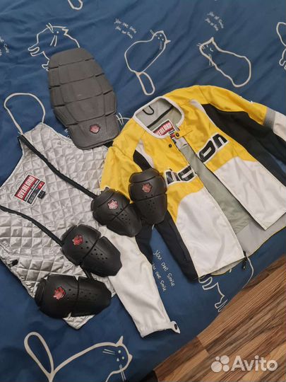 Мужская мотокуртка icon