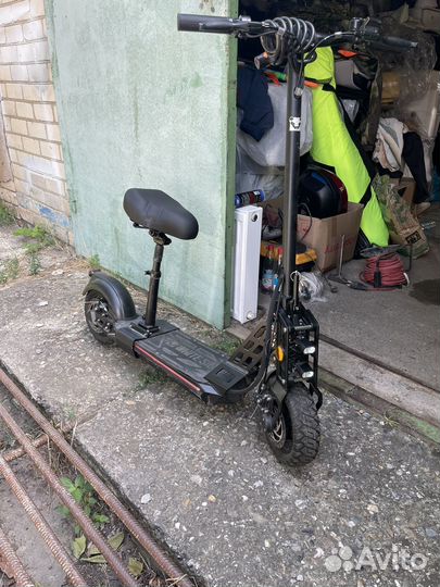 Самокат взрослый электрический бу