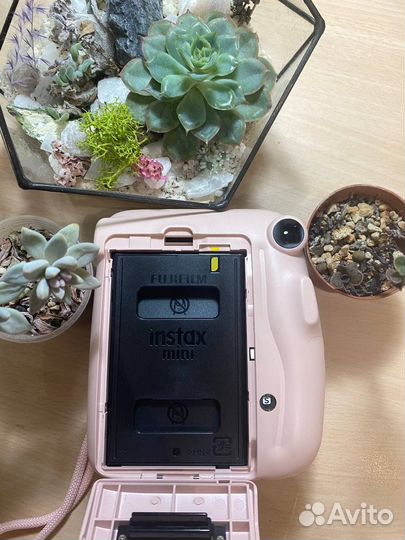 Плёночный фотоаппарат instax 11 mini
