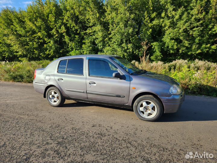 Renault Clio, 2001