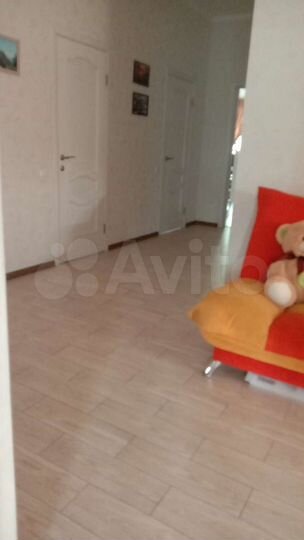 Дом 136,8 м² на участке 6,9 сот.