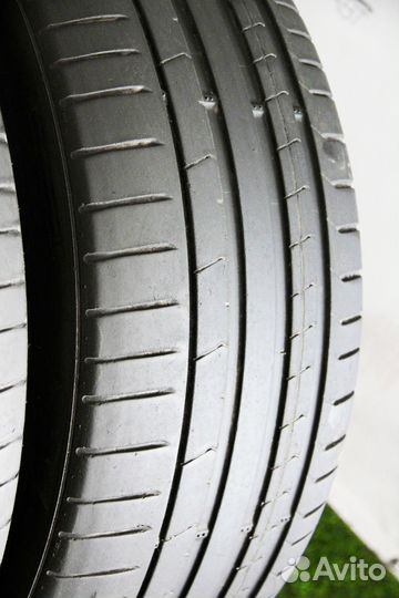 Pirelli P Zero PZ4 275/35 R22 и 315/30 R22 104Y