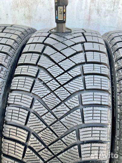 Pirelli Ice Zero FR 225/45 R19