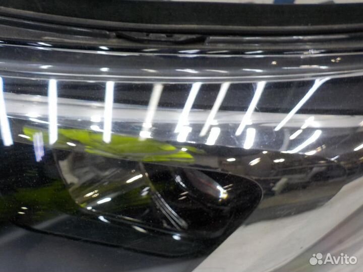 Фара левая Opel Zafira Life