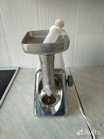 Мясорубка электрическая