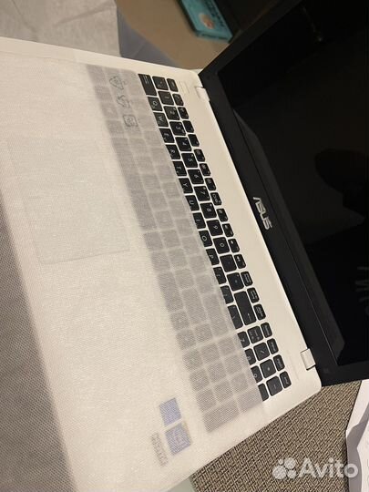 Ноутбук asus