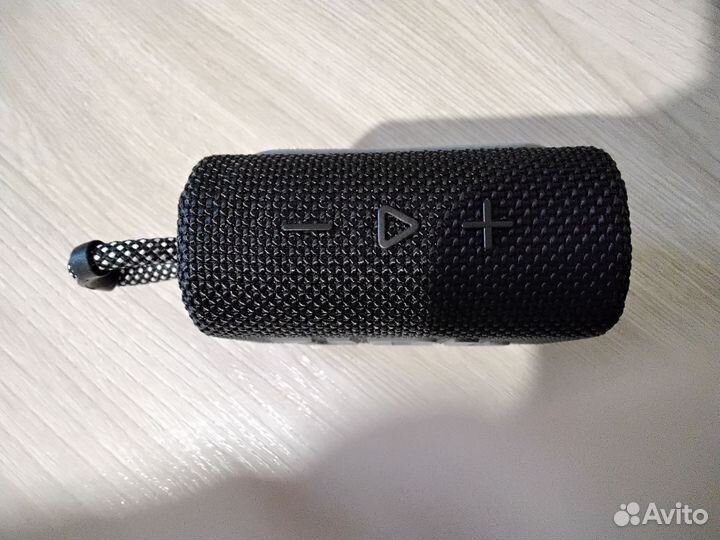 Портативная колонка jbl
