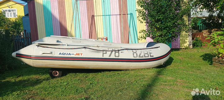 Лодка aqua-jet 330