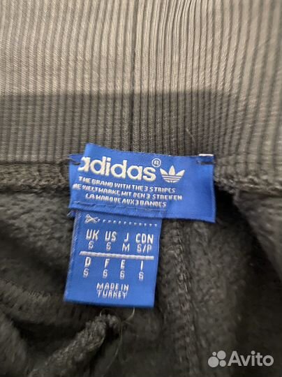 Спортивный костюм adidas