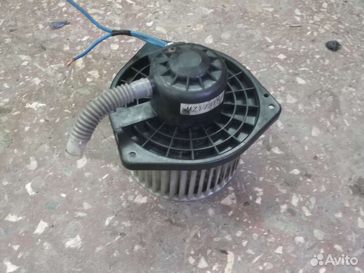 Вентилятор отопителя mitsubishi
