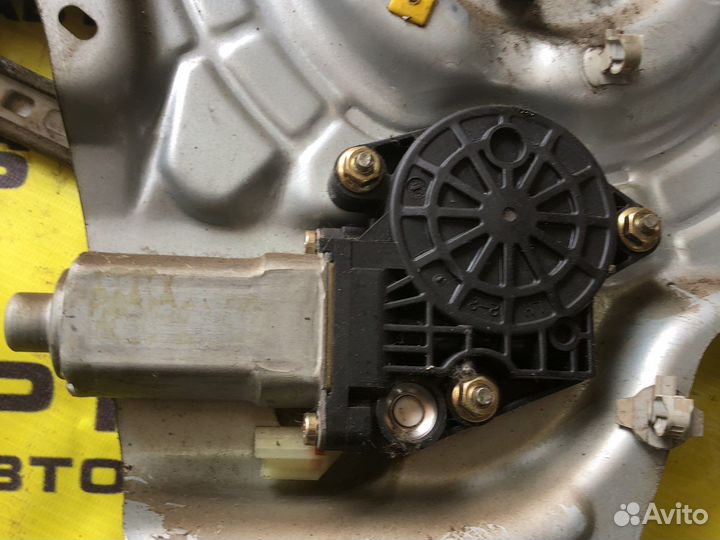 Стеклоподъемник задний левый Hyundai Elantra XD