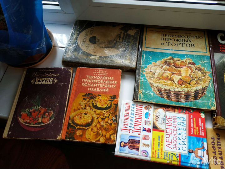 Выезжаю книги рецепты тортов продаю