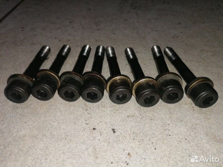 Болт гбц Toyota Duet ejde