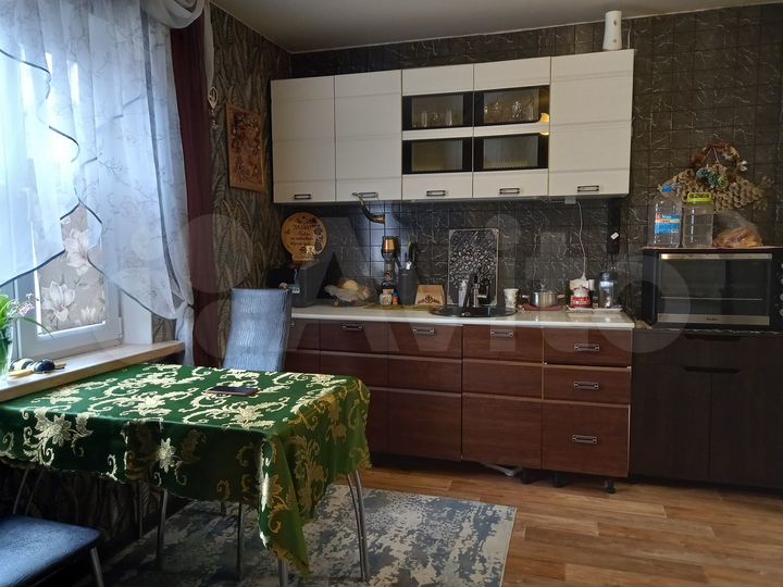 Дом 52 м² на участке 3,3 сот.