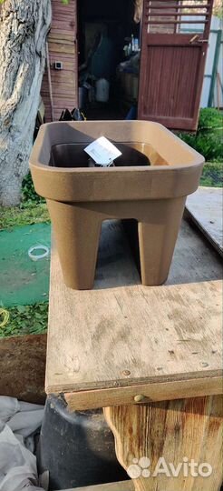 Кашпо на ограду