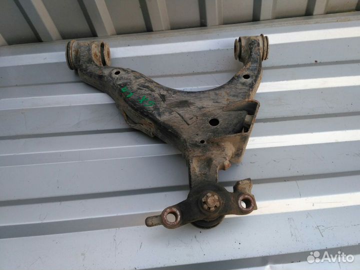 Рычаг передний левый нижний Lexus GX 470