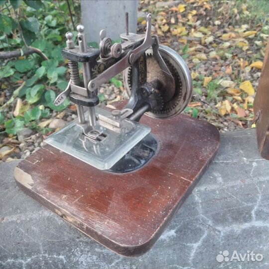 Швейная машинка редкая