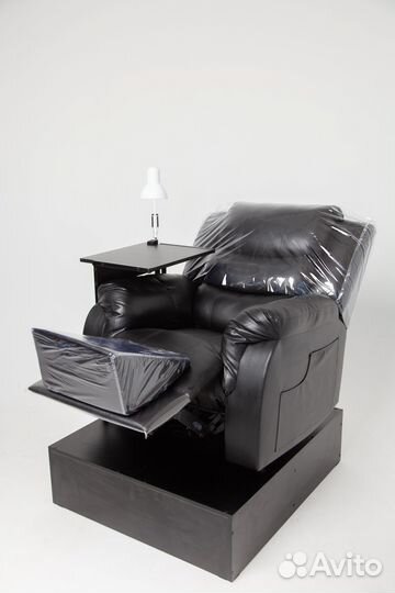 Кресло реклайнер в чёрном цвете